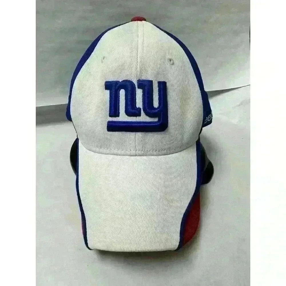 VINTAGE NY GIANTS ONFIELD REEBOK HAT S/M